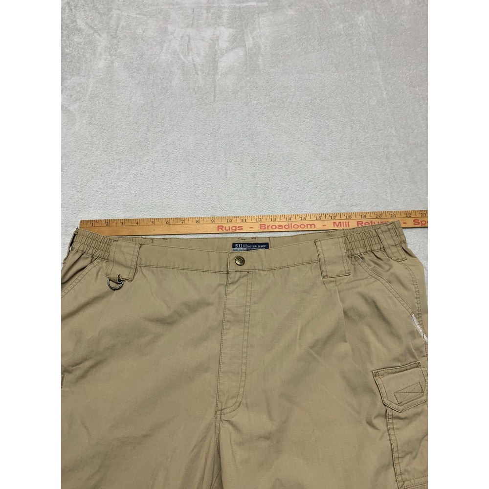 5.11 Tactical Series Shorts Mens 42 Khaki Sports Outdoors Hiking Fishing Ripstop - Picture 5 of 5